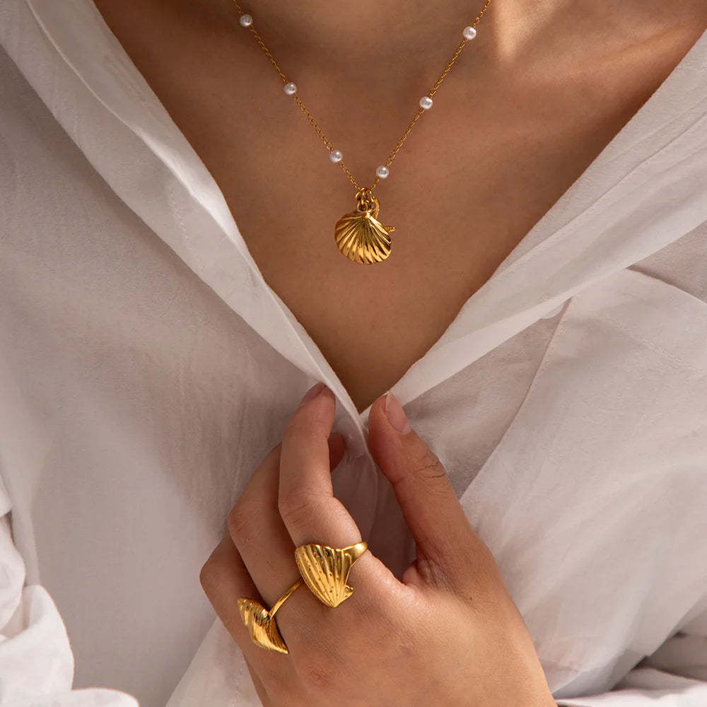 Shell & Pearl Titanium Steel Necklace – Ocean-Inspired Elegant Jewelry