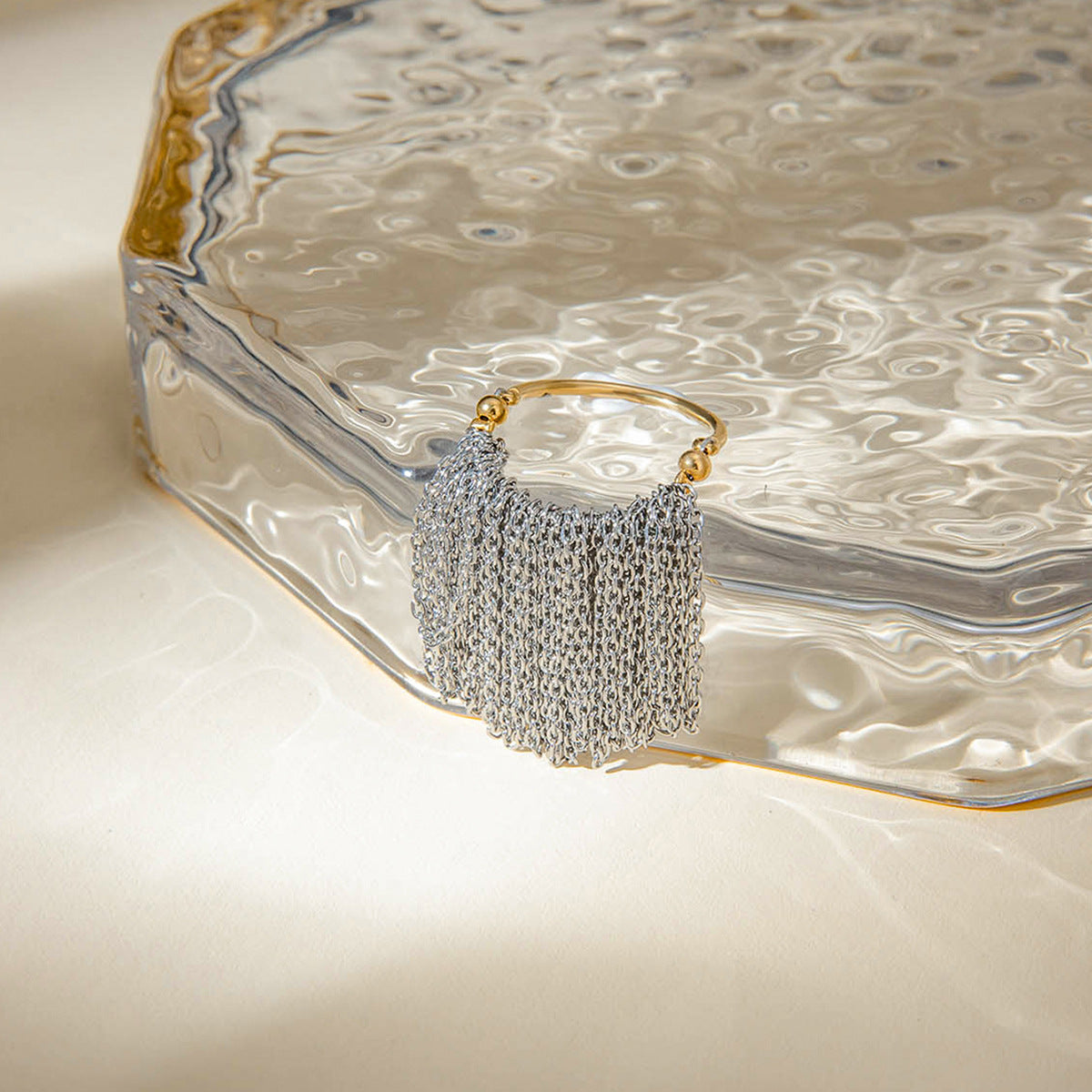 Bold Floral Titanium Steel Ring – Elegant INS-Style Statement Jewelry