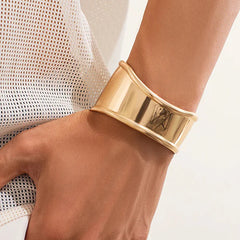 Gold-Plated Titanium Steel Bangle – High-End Open Cuff Bracelet