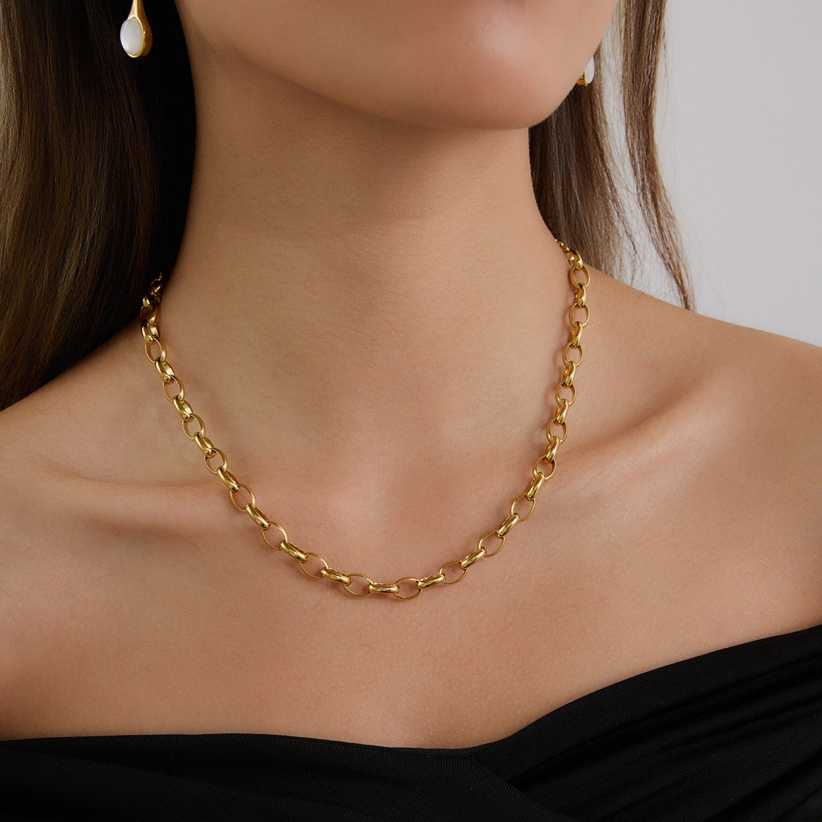 18K Gold Plated Necklace – Elegant Titanium Steel Jewelry