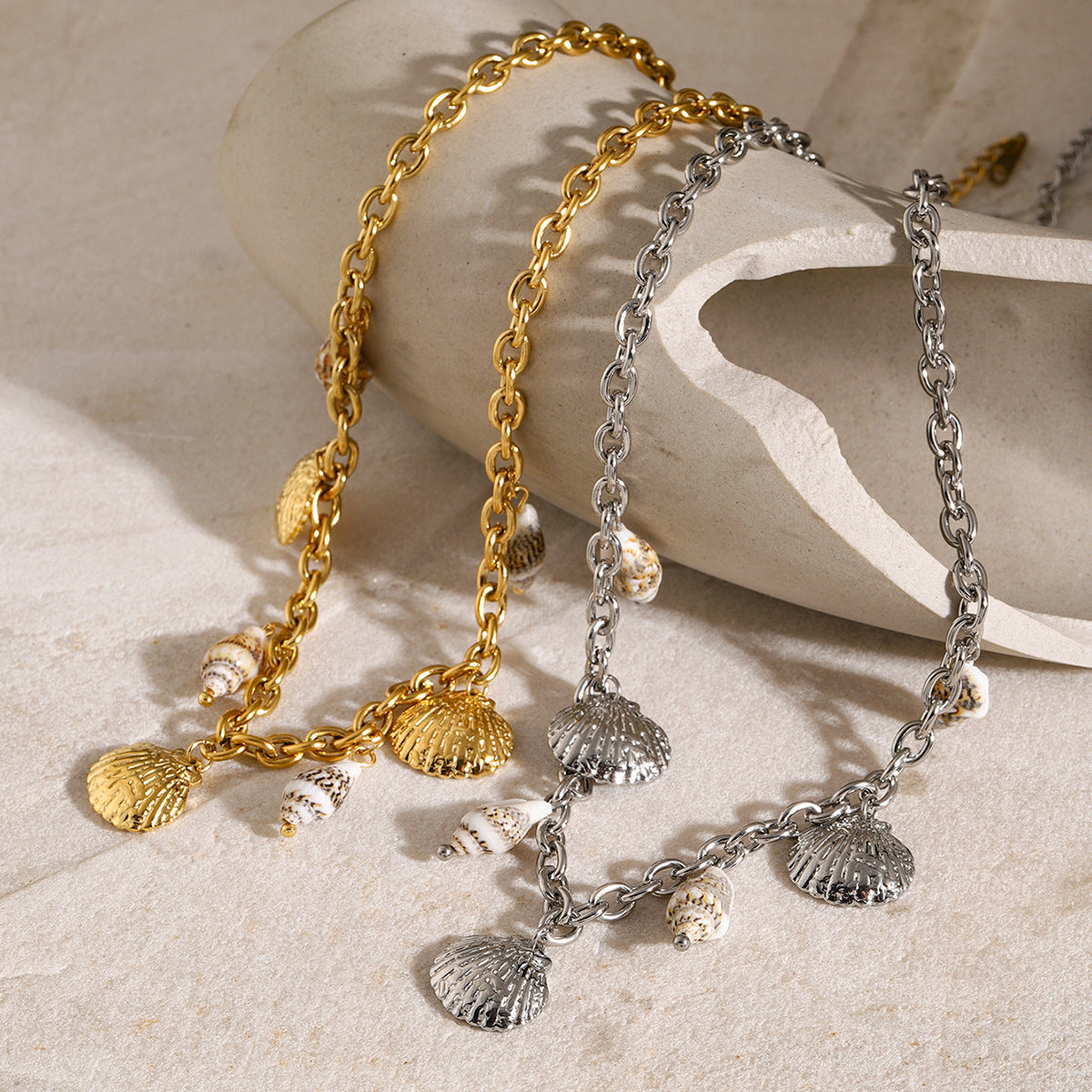 18K Gold Ocean Charm Bracelet – Starfish, Shell & Conch in Stainless Steel