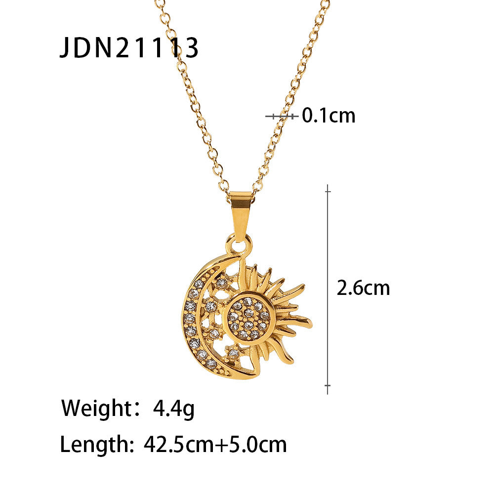 French Vintage Heart Necklace – Zircon Pendant in Titanium Steel